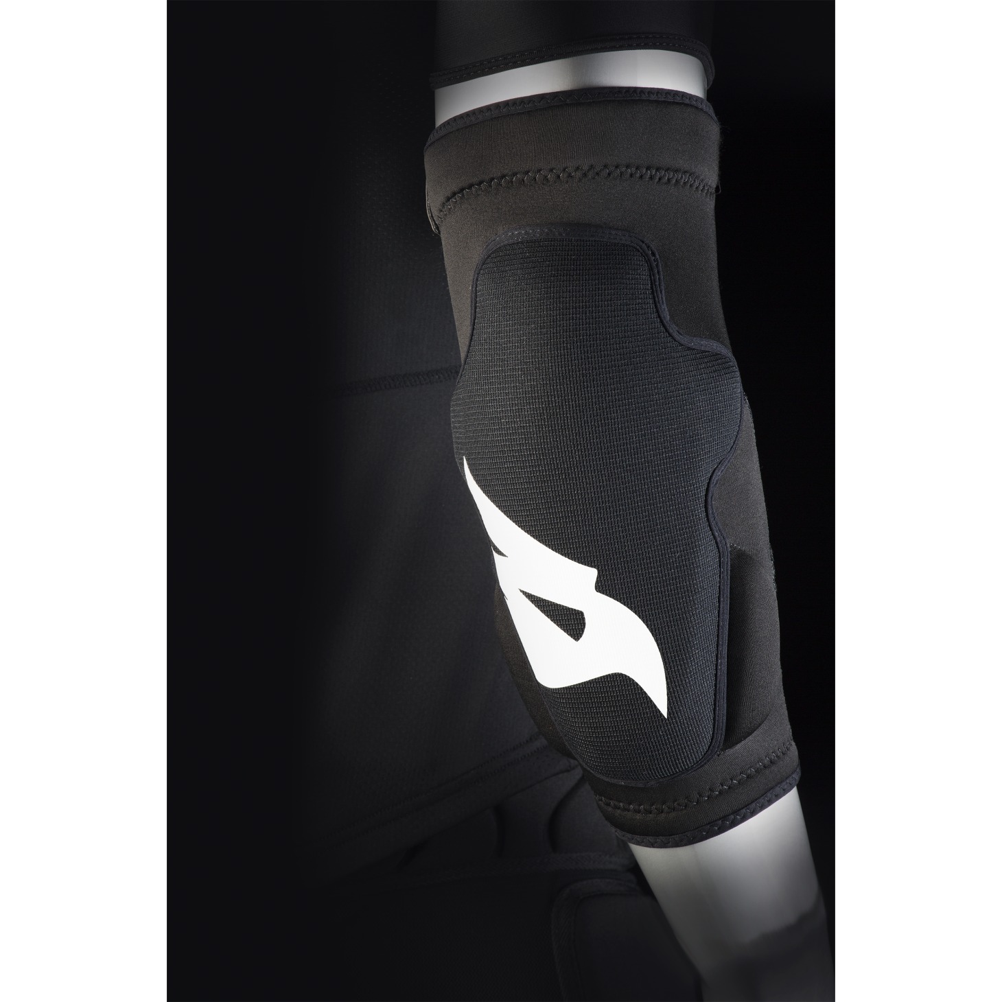 BLUEGRASS Solid Elbow, Gr. S