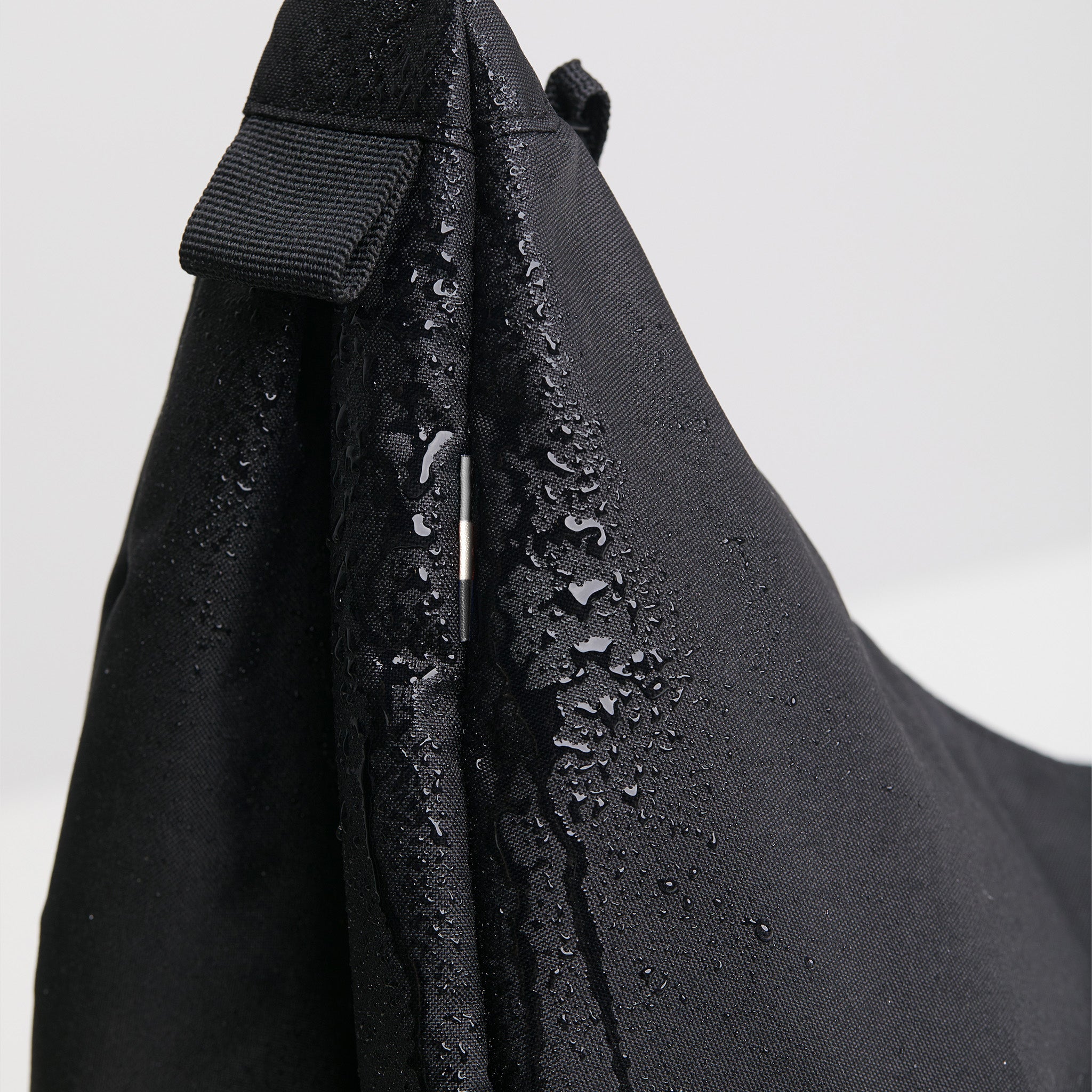 GOT BAG Moon Bag Large Monochrome Black