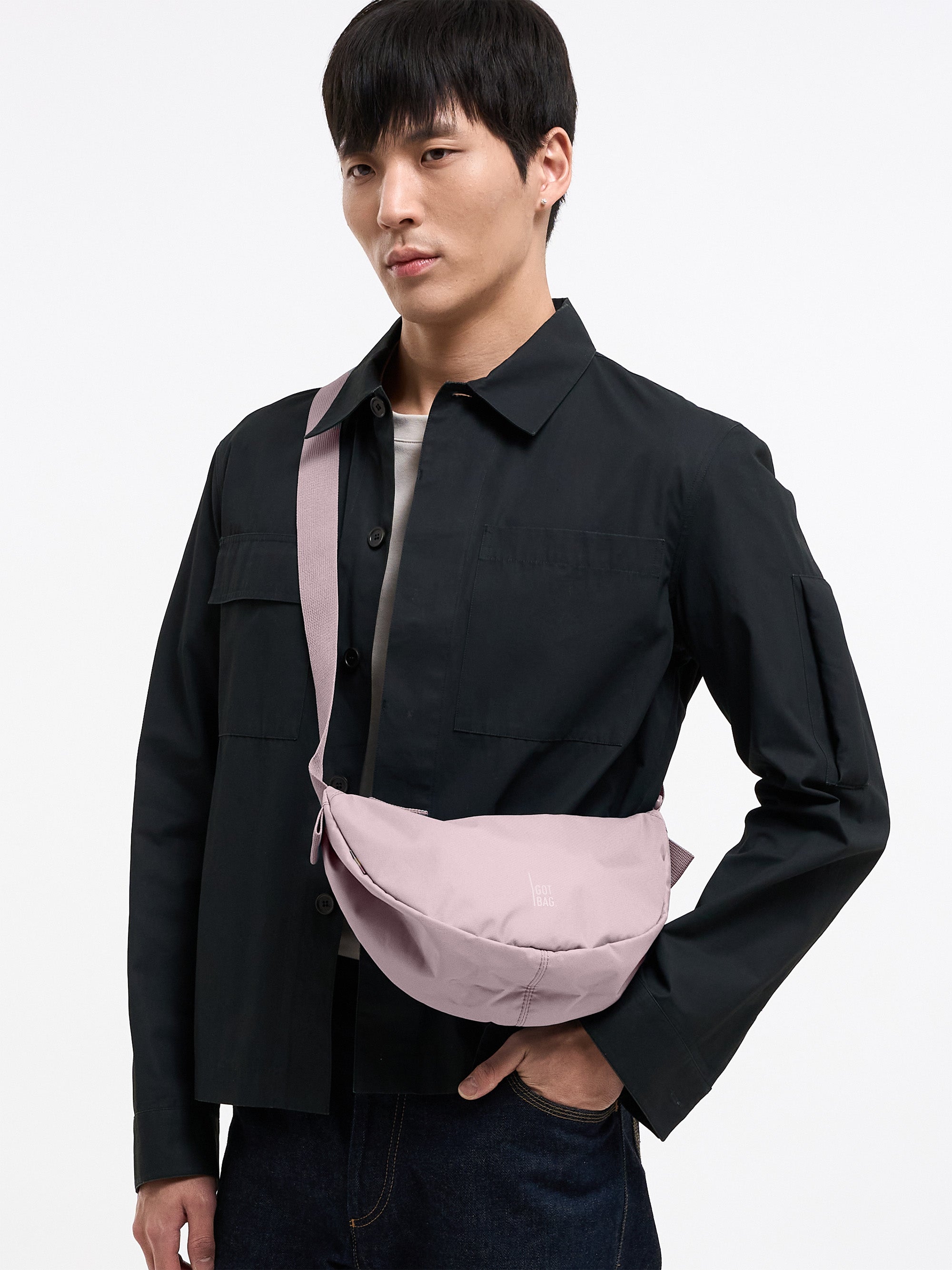 GOT BAG Moon Bag Small Monochrome Pink Dolphin