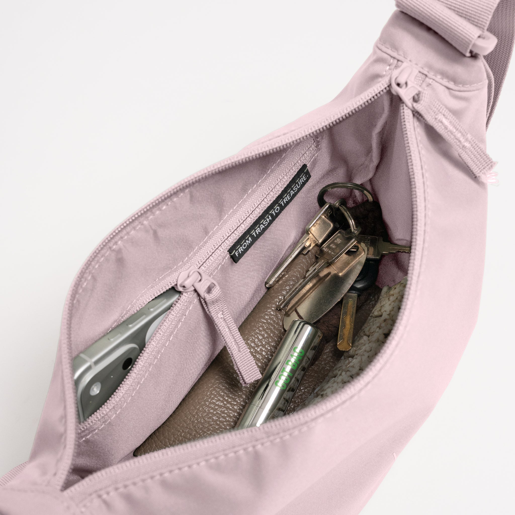 GOT BAG Moon Bag Small Monochrome Pink Dolphin