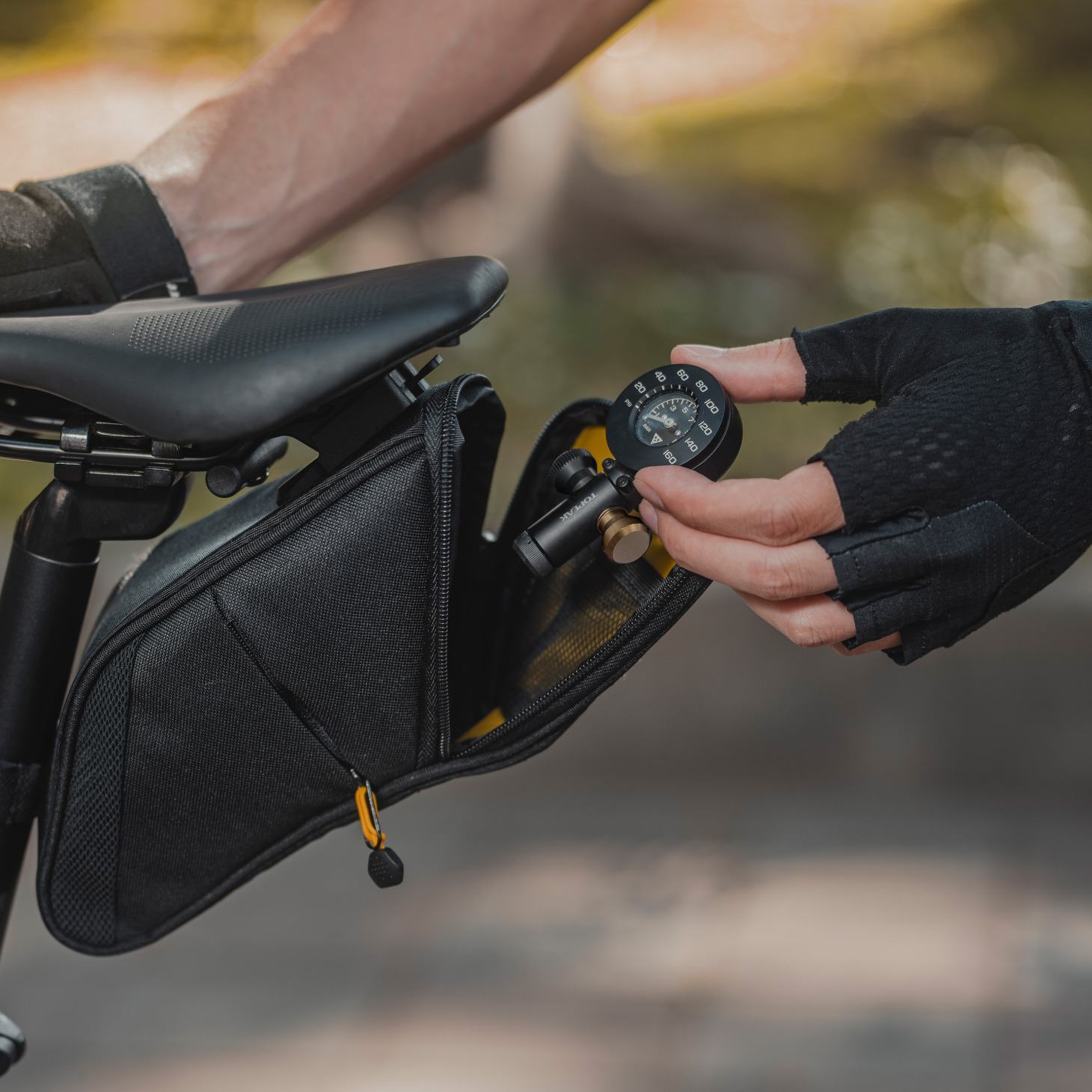 Topeak AirBooster G+