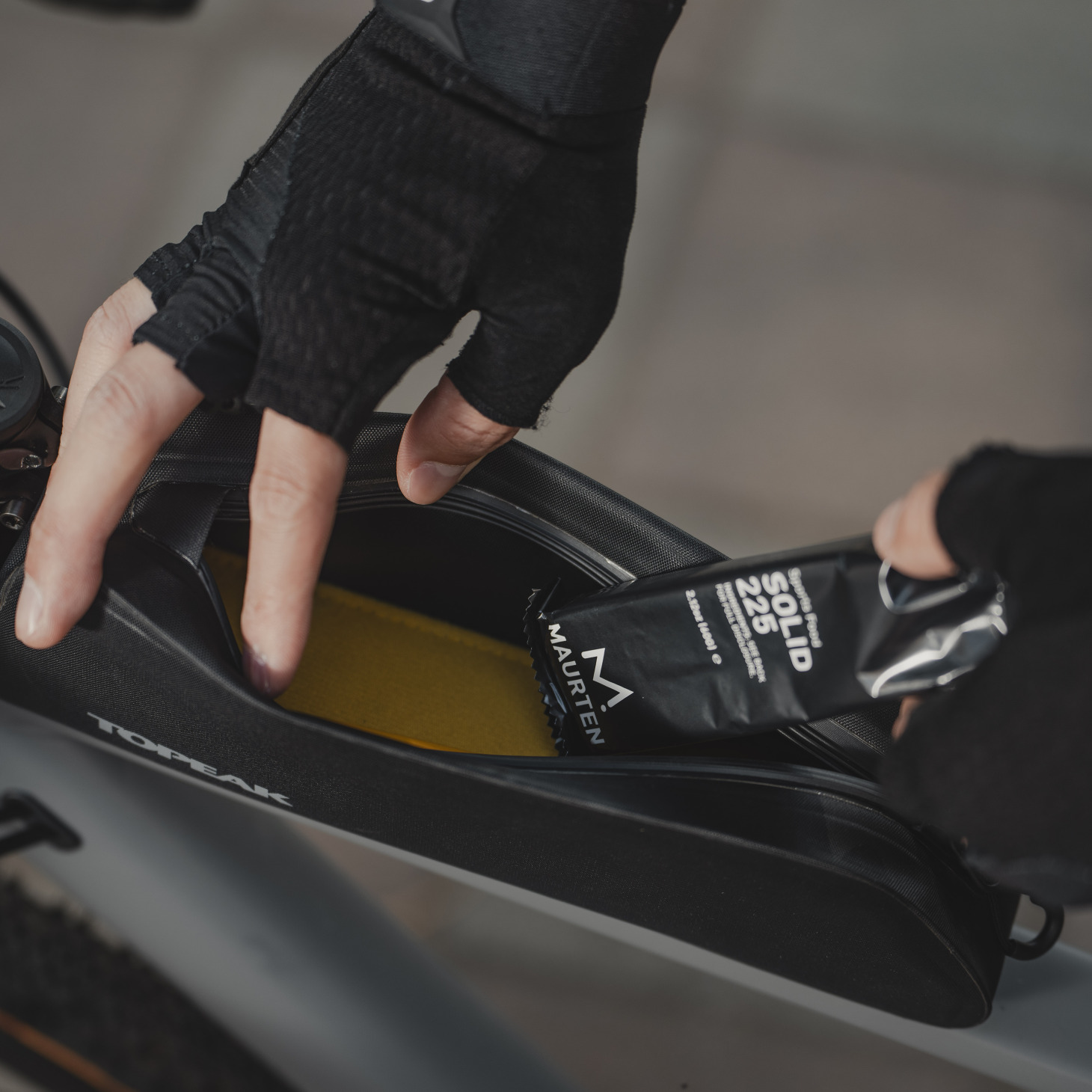 Topeak Oberrohrtasche FastFuel Drybag II schwarz