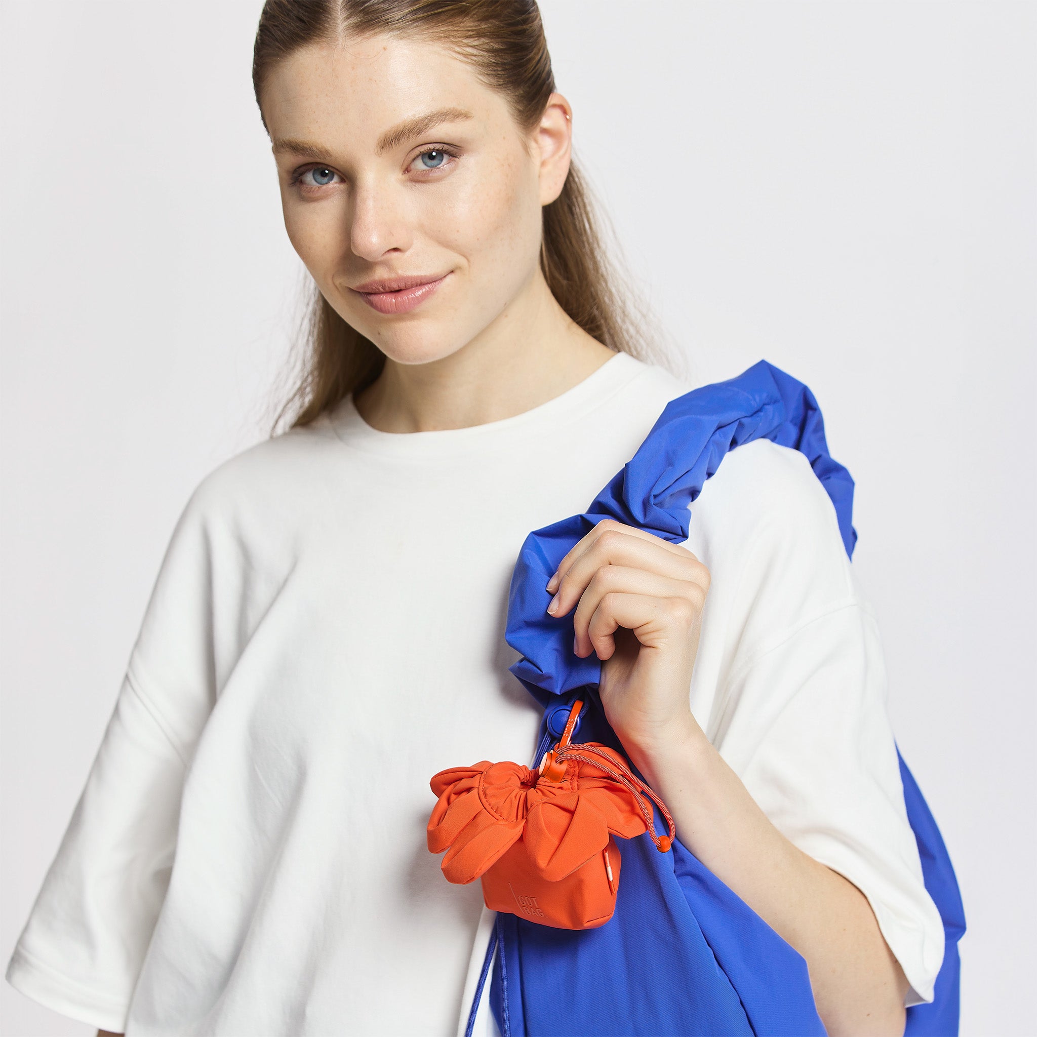 GOT BAG Anemone Charm Hot Coral