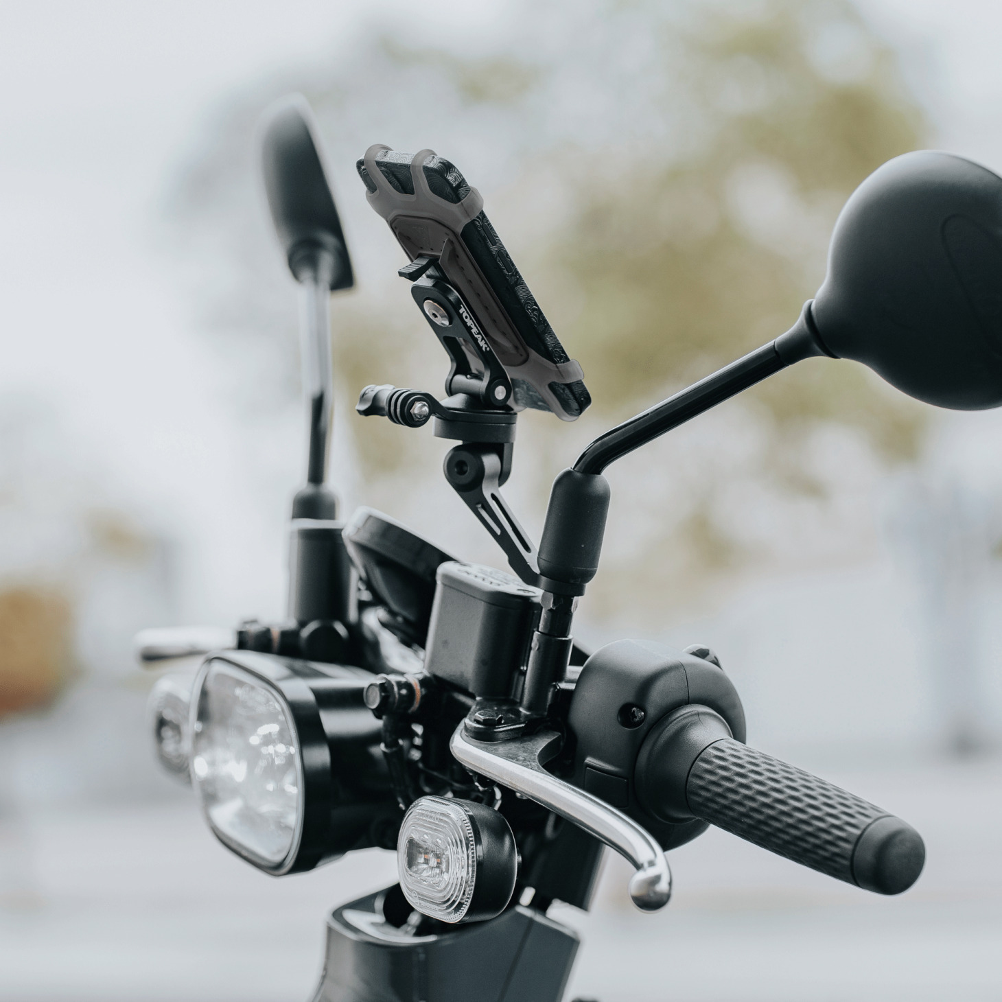 Topeak Motorcycle RideCase Mount RM w/Omni RideCase
