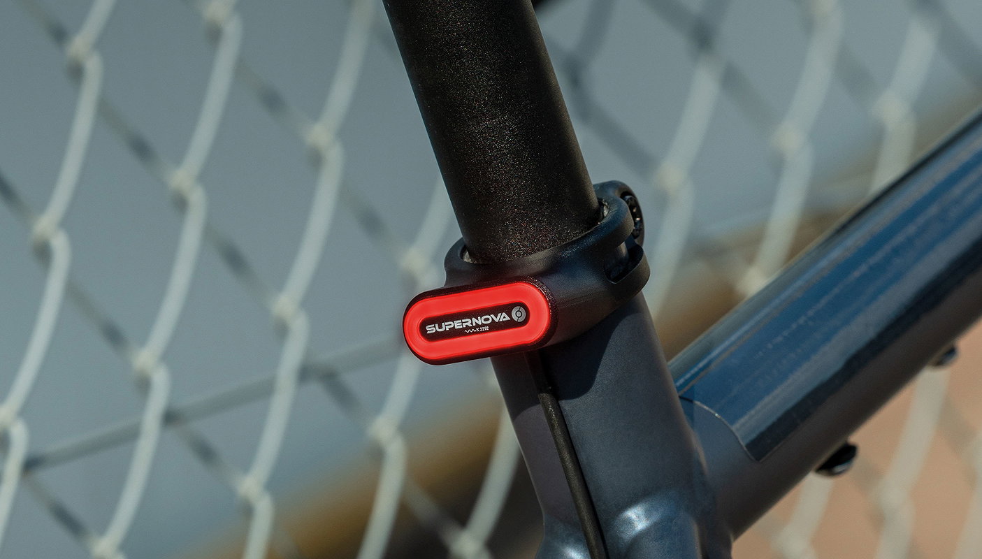 Supernova E-Bike Rücklicht Tail Light TL3 Mini Seatpost Clamp Montage am Sitzrohr Ø 31,8mm 12 Volt