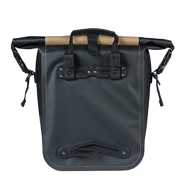 Basil Einzeltasche Rivo M sand/schwarz